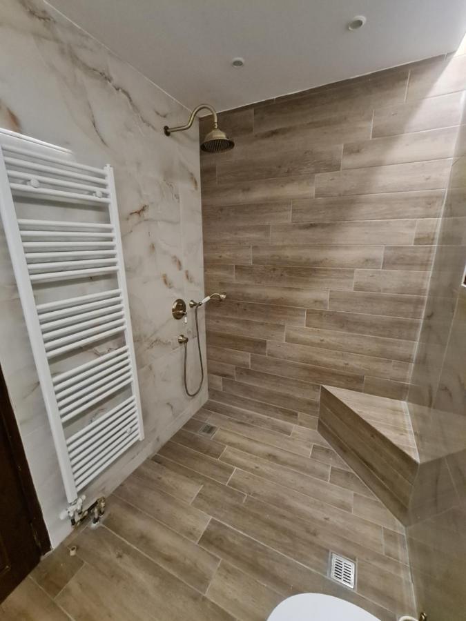 Chryspa Attica Villa Dhílesi