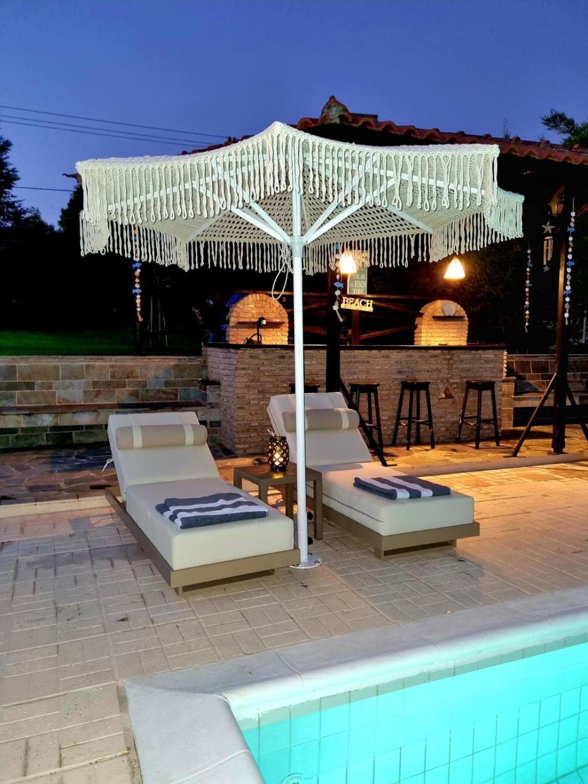 Villa Chryspa Attica *